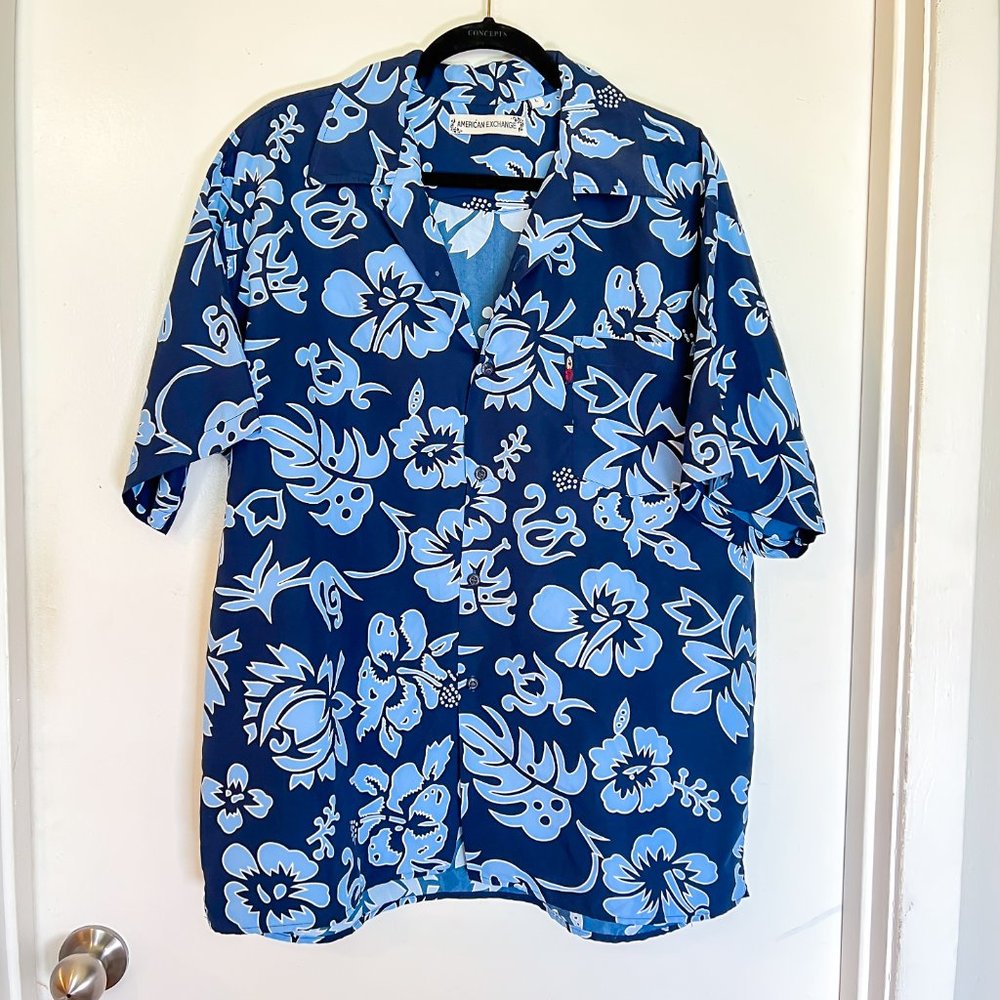 Y2K Blue Hawaiian Shirt Floral Men's Large Navy Blue Button Down Beach Summer